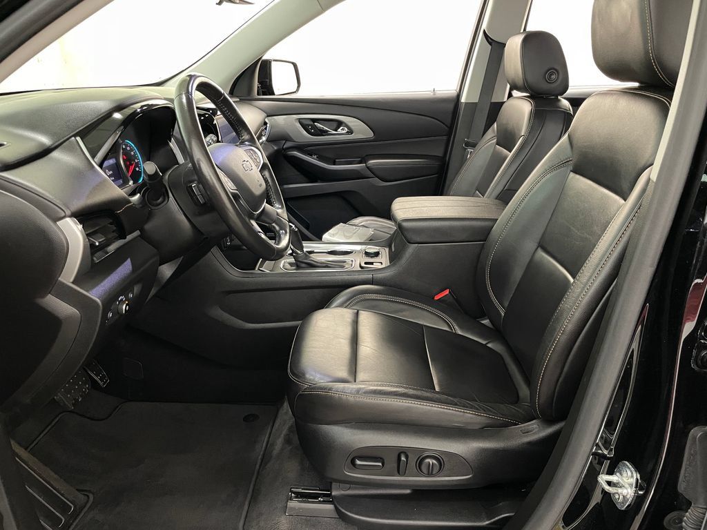 Used 2020 Chevrolet Traverse RS AWD/4WD image 8