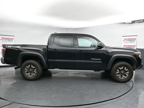 Used 2023 Toyota Tacoma TRD Off-Road image 9
