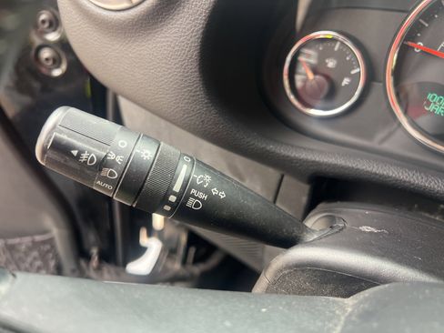 Used 2015 Jeep Wrangler Unlimited Sahara w/ Dual Top Group image 23