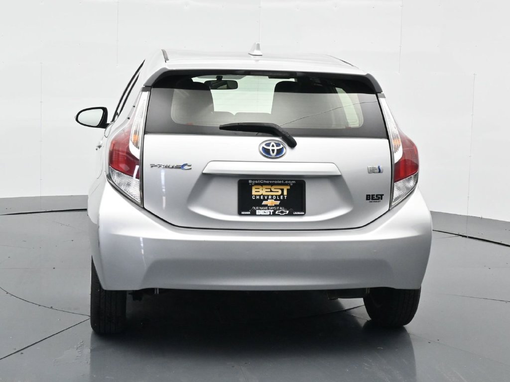 Used 2016 Toyota Prius C One FWD image 6