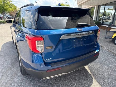 Used 2020 Ford Explorer XLT w/ Equipment Group 202A RWD image 9