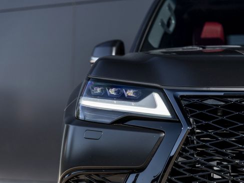 Used 2022 Lexus LX 600 F Sport w/ Accessory Package (Z1) image 14