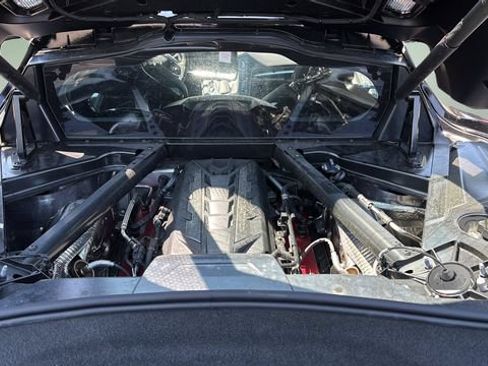 Used 2024 Chevrolet Corvette Stingray Preferred Cpe w/ Battery Protection Package RWD image 30