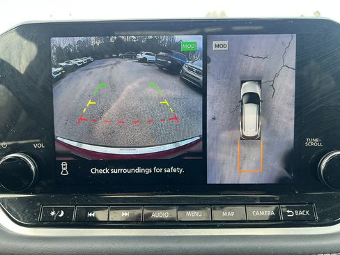 Used 2023 Nissan Rogue SL w/ SL Premium Package image 20