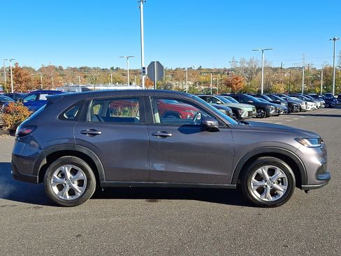Certified 2023 Honda HR-V LX image 7