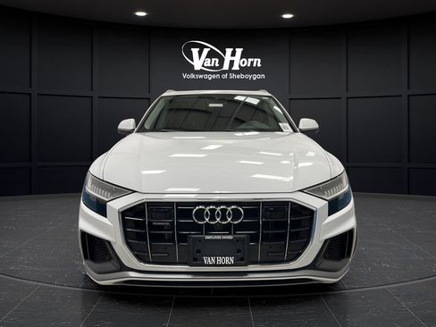 Used 2023 Audi Q8 Premium Plus w/ Premium Plus Package AWD/4WD image 2