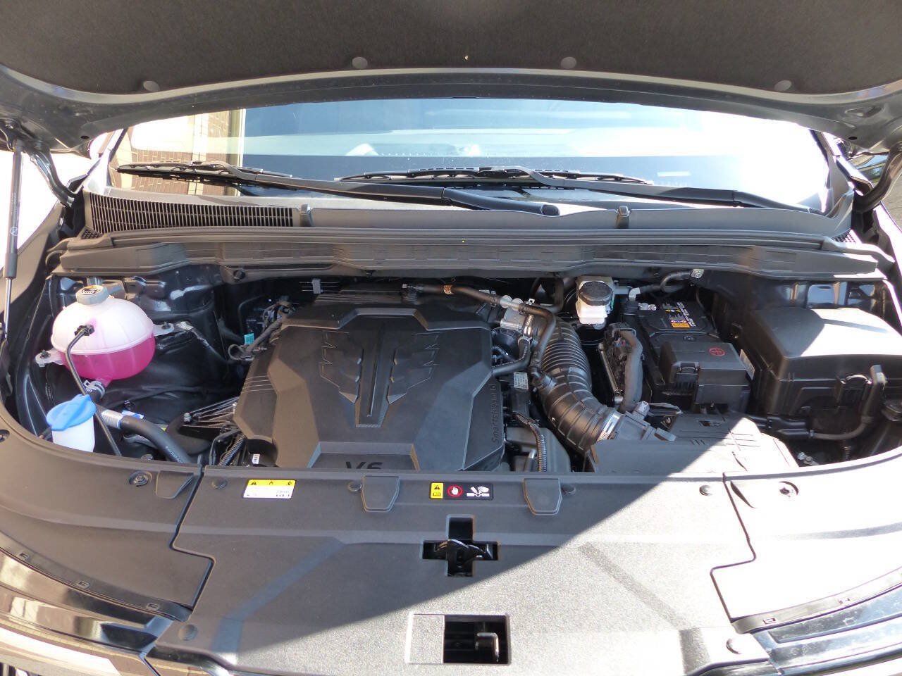 Used 2025 Kia Carnival EX FWD image 15