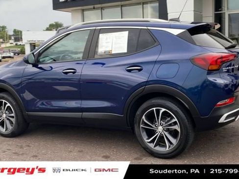 Certified 2023 Buick Encore GX Select AWD/4WD image 8
