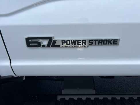 New 2025 Ford F450 XL w/ XL Chrome Package image 9