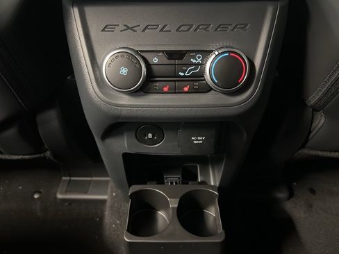 New 2026 Ford Explorer ST-Line w/ ST-Line Street Pack image 32
