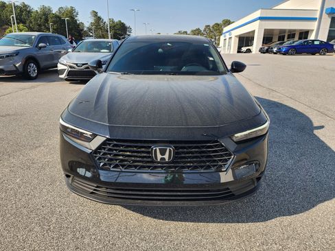 Used 2025 Honda Accord Sport image 9