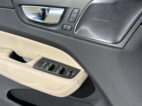 New 2026 Volvo XC60 B5 Plus w/ Protection Package Premier image 18