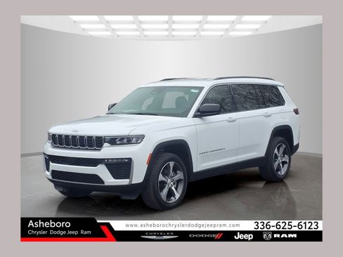 New 2026 Jeep Grand Cherokee L Limited AWD/4WD image 1