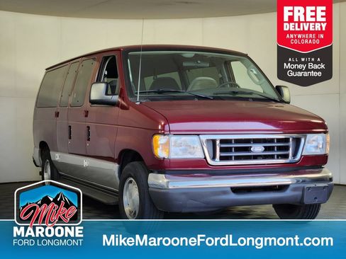 Used 2003 Ford E-150 and Econoline 150 Wagon RWD image 1