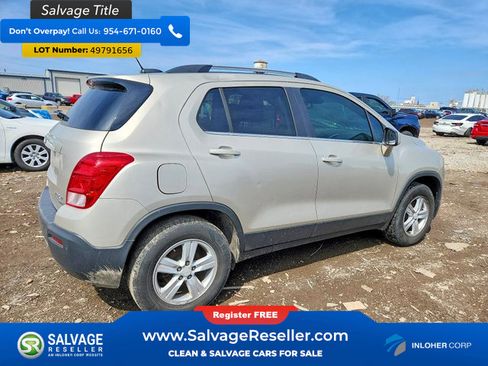 Used 2016 Chevrolet Trax LT w/ LT Convenience Package image 4
