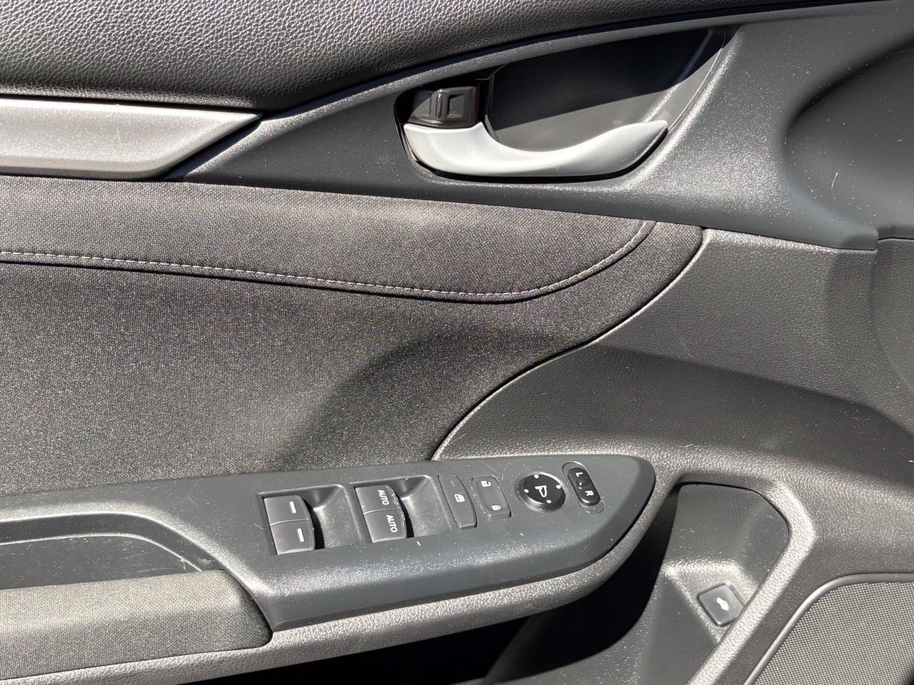 Used 2016 Honda Civic EX image 19