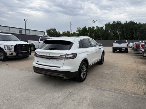 Used 2020 Lincoln Nautilus FWD w/ Equipment Group 101A image 5