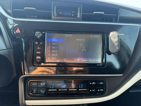 Used 2017 Toyota Corolla iM w/ Carpet Mat Package FWD image 24