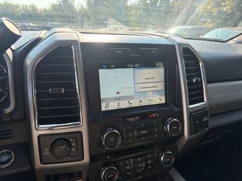 Used 2018 Ford F250 Lariat w/ Lariat Ultimate Package AWD/4WD image 23