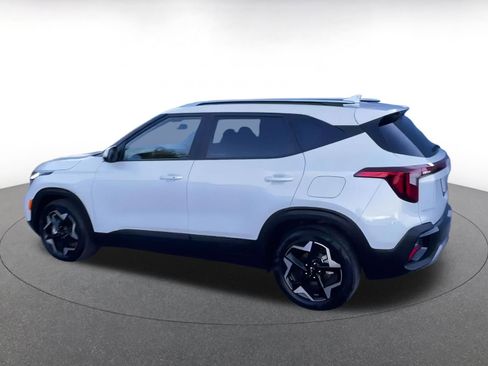 Used 2025 Kia Seltos S image 10