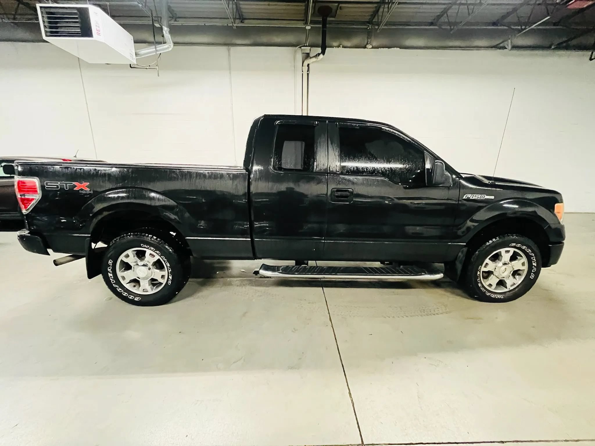 Used 2010 Ford F150 STX AWD/4WD image 2