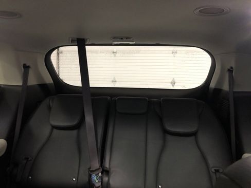 Used 2024 Kia Carnival SX Prestige image 19