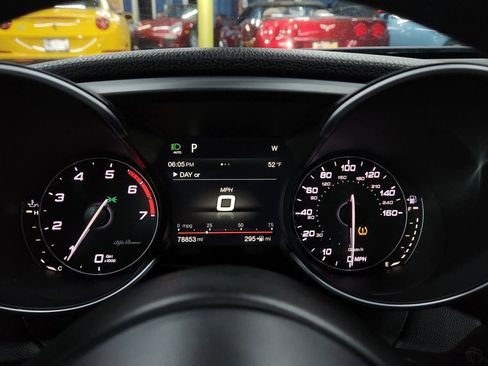 Used 2017 Alfa Romeo Giulia Ti w/ TI Performance Package image 28