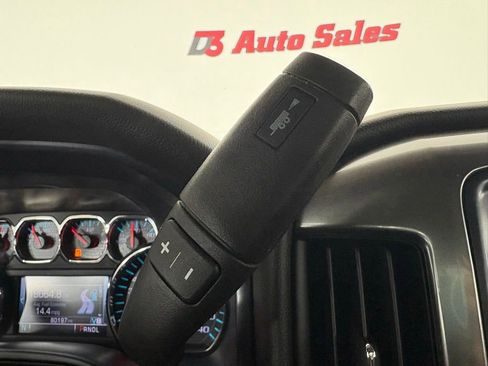 Used 2018 Chevrolet Silverado 1500 LT w/ All Star Edition AWD/4WD image 23