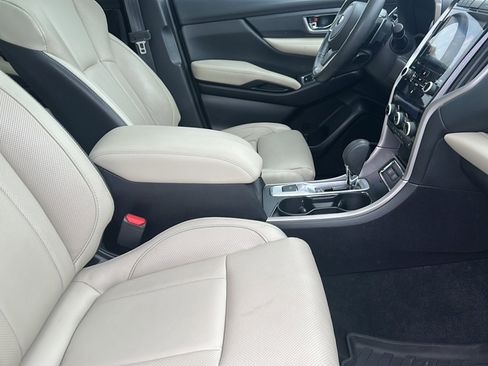 Used 2022 Subaru Ascent Limited w/ Technology Package image 25