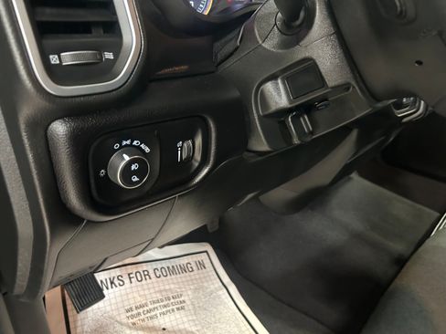 Used 2025 RAM 2500 Big Horn AWD/4WD image 41