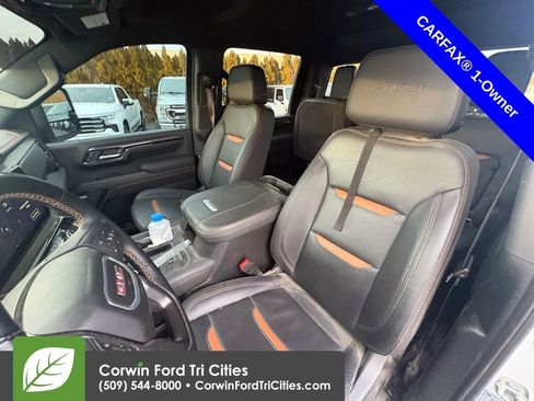 Used 2024 GMC Sierra 2500 AT4 w/ Max Trailering Package image 5