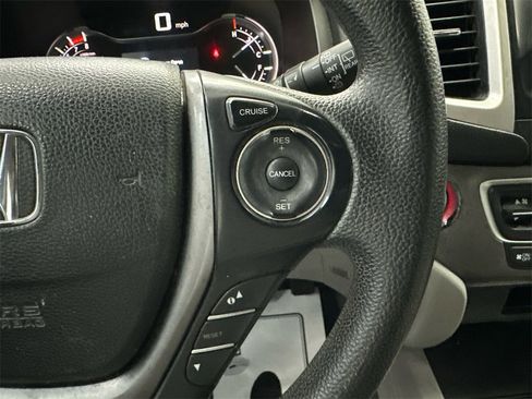 Used 2018 Honda Pilot LX image 26