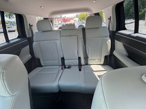 Used 2026 Hyundai Santa Fe SEL AWD/4WD image 30
