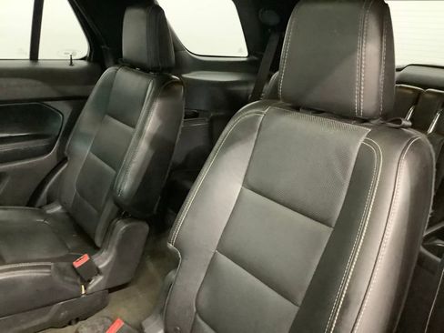 Used 2015 Ford Explorer Sport image 7