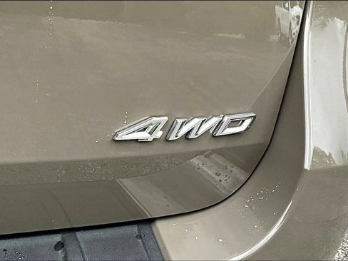 New 2026 Ford Explorer ST-Line w/ ST-Line Street Pack AWD/4WD image 9