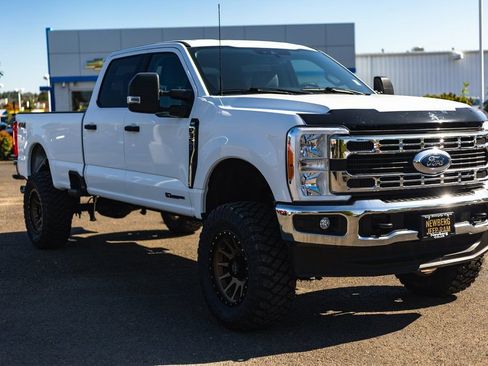 Used 2023 Ford F350 XLT image 25
