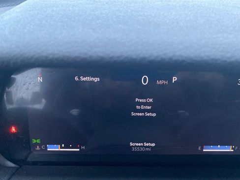 Used 2023 Jeep Grand Cherokee L Laredo image 38