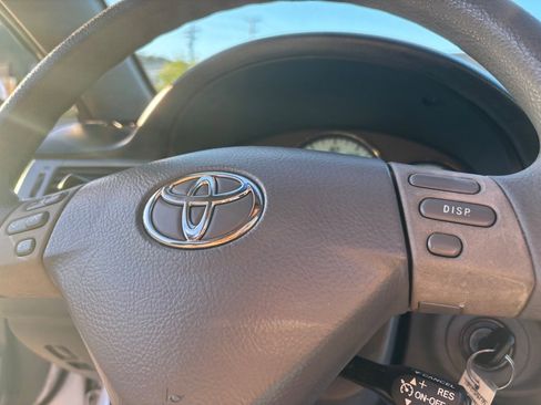 Used 2004 Toyota Solara SE image 3