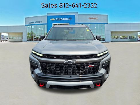 Used 2026 Chevrolet Traverse Z71 w/ Driver Confidence Package AWD/4WD image 2