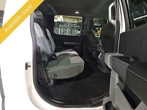 Used 2024 Ford F250 XLT AWD/4WD image 9