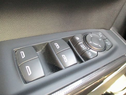 Certified 2022 GMC Sierra 2500 AT4 w/ AT4 Preferred Package image 26