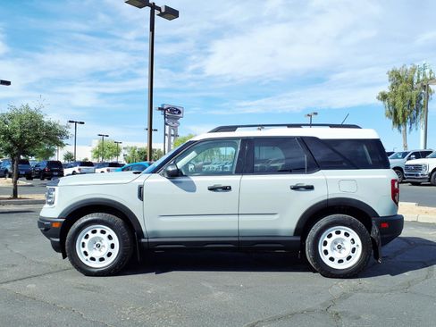 Certified 2024 Ford Bronco Sport Heritage AWD/4WD image 3