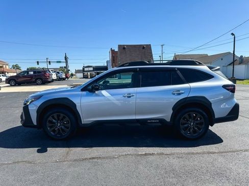 Used 2023 Subaru Outback Onyx Edition w/ Popular Package #2 AWD/4WD image 4