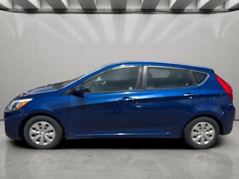 Used 2017 Hyundai Accent SE FWD image 3