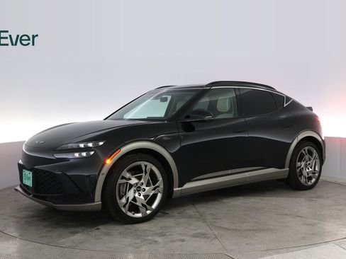 Used 2023 Genesis GV60 Performance image 18