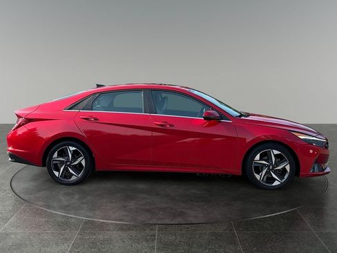 Used 2021 Hyundai Elantra Limited FWD image 10