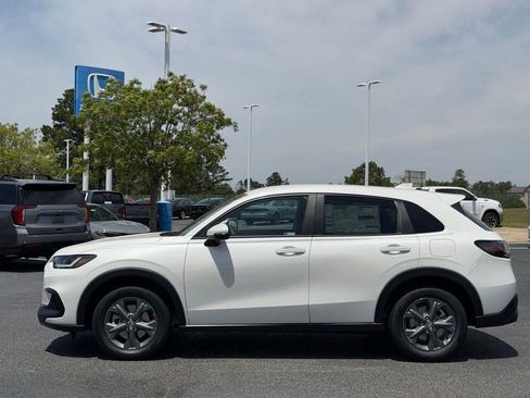 New 2026 Honda HR-V LX image 8