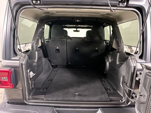 Used 2019 Jeep Wrangler Unlimited Rubicon image 29