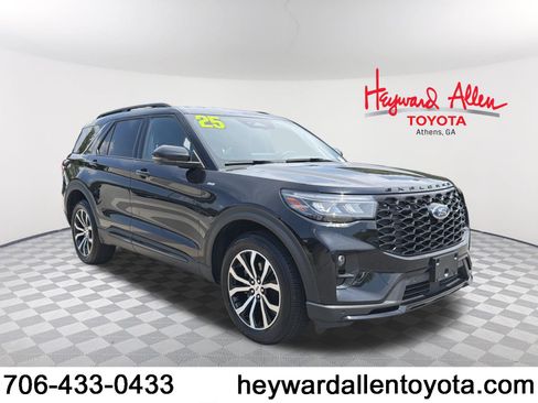 Used 2025 Ford Explorer ST-Line AWD/4WD image 1