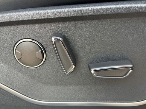 Used 2025 Ford F150 Raptor image 32